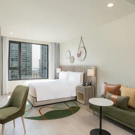 Staybridge Suites Bangkok Sukhumvit By Ihg Exterior photo