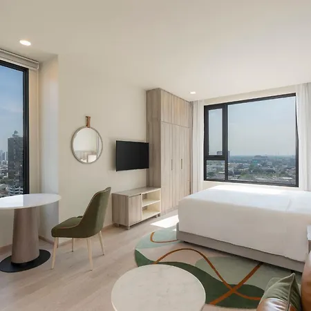 Staybridge Suites Bangkok Sukhumvit By Ihg Exterior photo