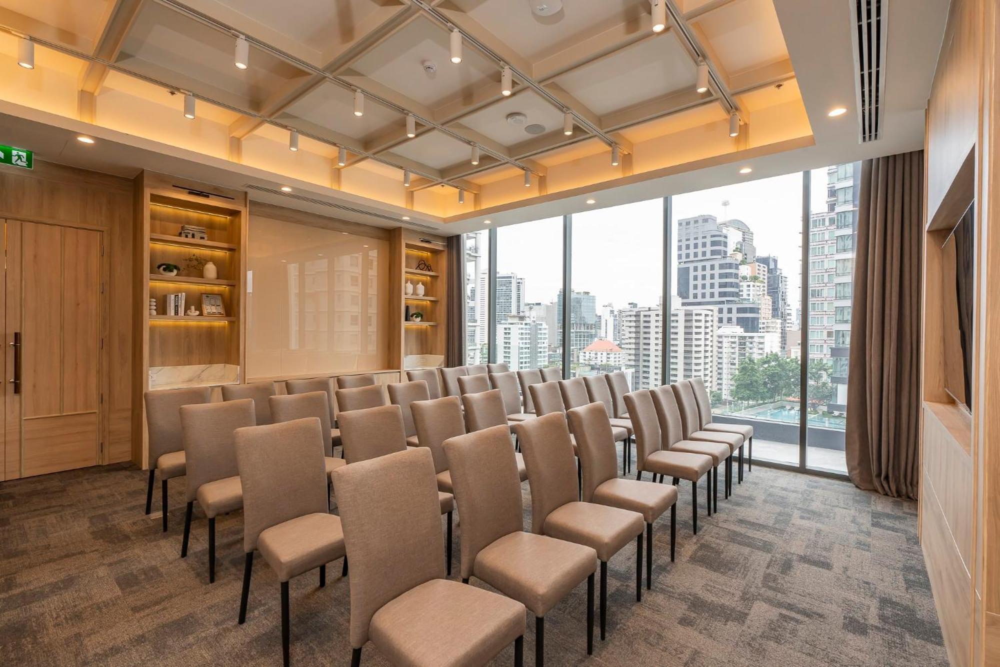 Staybridge Sukhumvit By Ihg
