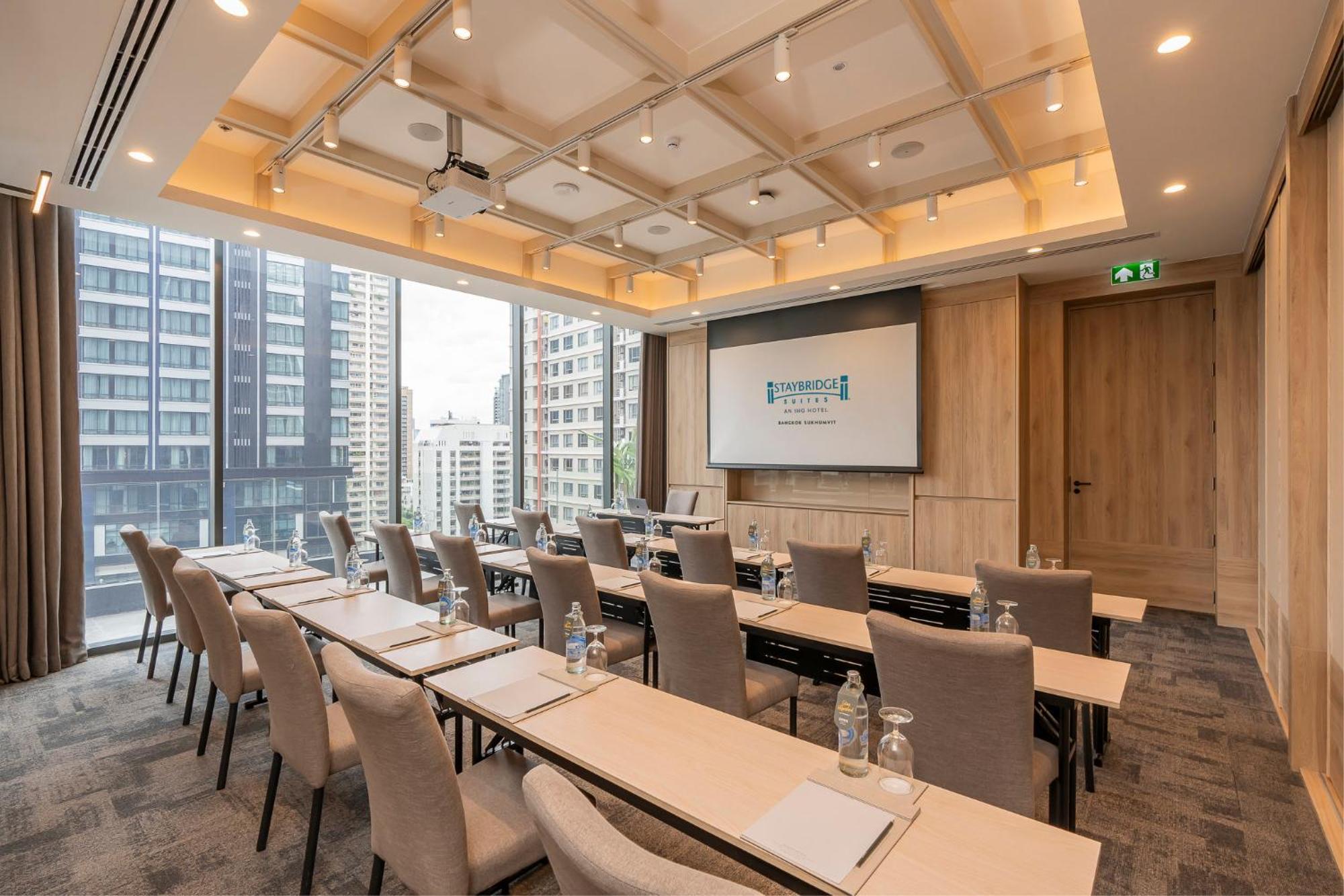 Staybridge Sukhumvit By Ihg מלון 4*